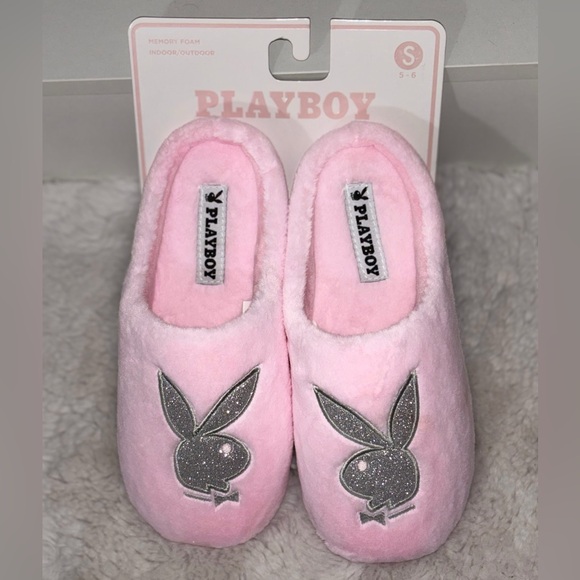 NWT!! PLAYBOY Soft Pink slippers size S (5-6)! - Picture 1 of 2